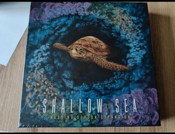 Shallow sea extension nesting season en anglais