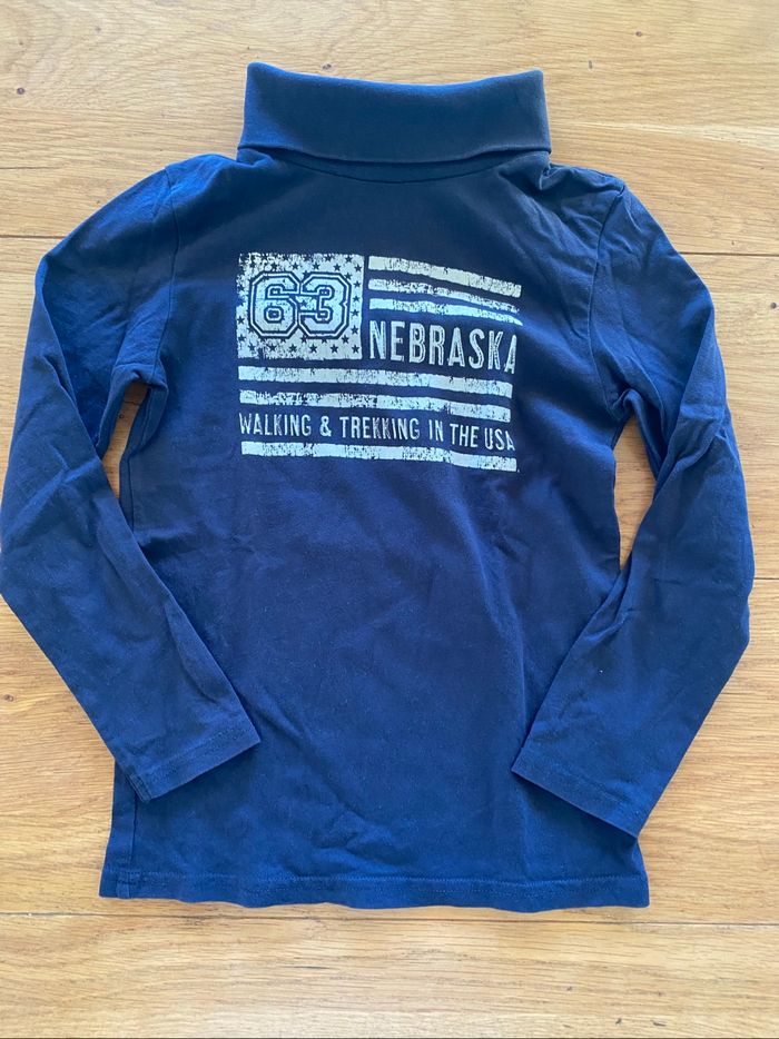 Tee-shirt col roulé 8 ans