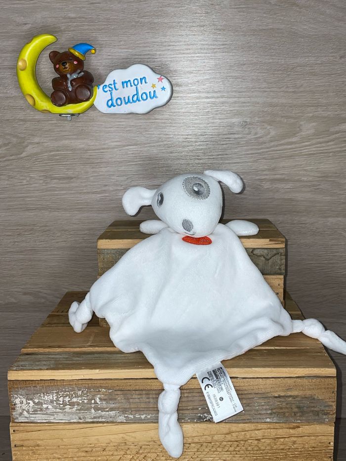 CAR16 doudou chien 🐶 Carrefour