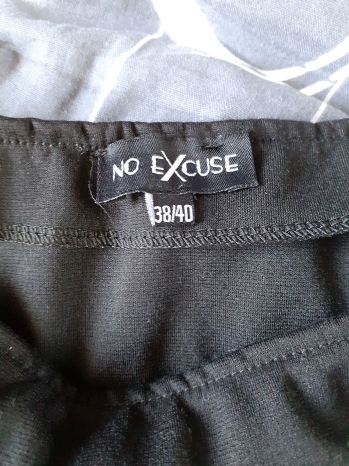 Jupe noir - photo numéro 2