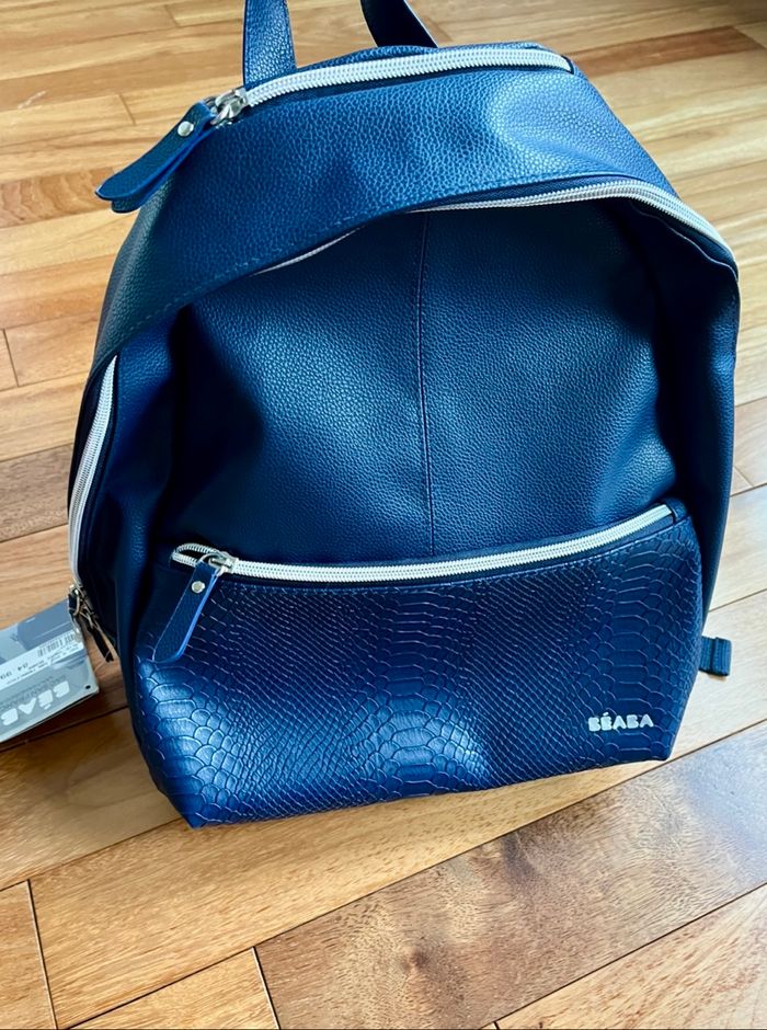 Sac a dos a langer San Francisco  Beaba bleu jamais utilisé - photo numéro 3