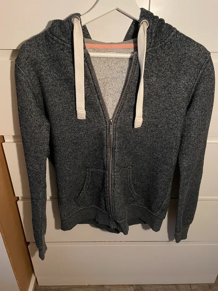 Veste à capuche