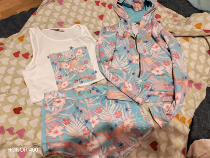 Lot de vêtements fille été 10 ans - photo numéro 2