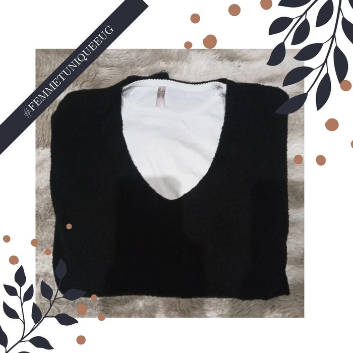 Pull femme col V noir taille unique- rétro&icone - photo numéro 3
