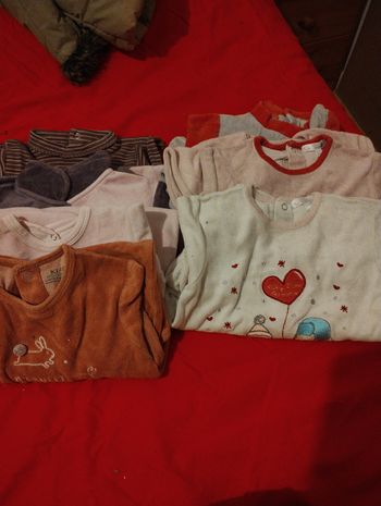 Lot vêtements fille 1 an