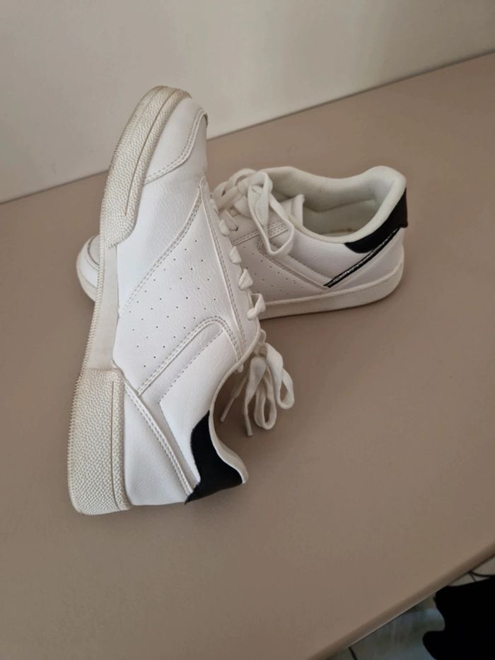 Baskets blanche 🤍 - photo numéro 3