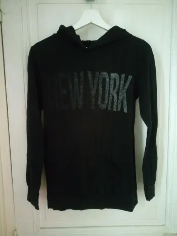pull à capuche