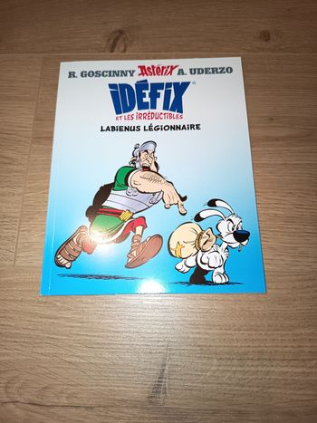 Livre BD Astérix Mac Do, Idéfix et les irréductibles Labienus légionnaire, NEUF
