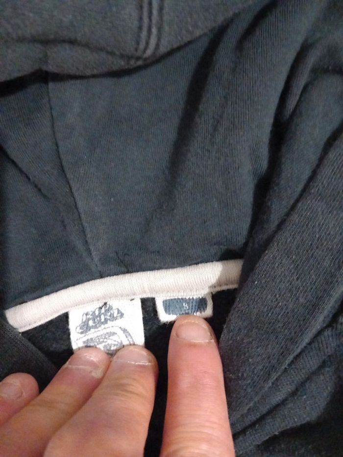 Pull ripcurl 8 ans - photo numéro 2