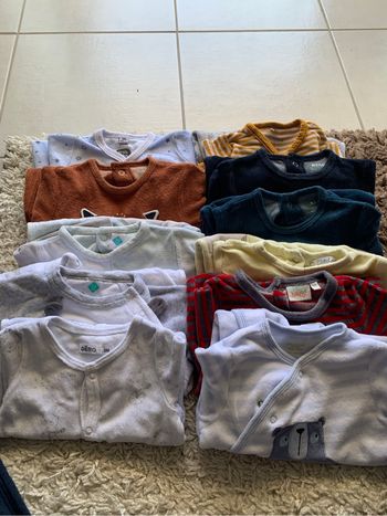 Lot vêtement pyjama 3 mois