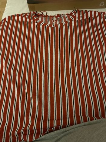 Manche longue à rayures bleu blanc et rouge 