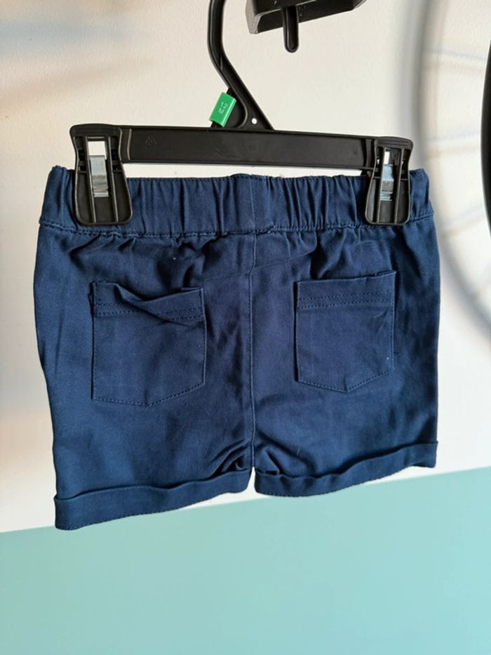 Short 12 mois - photo numéro 3