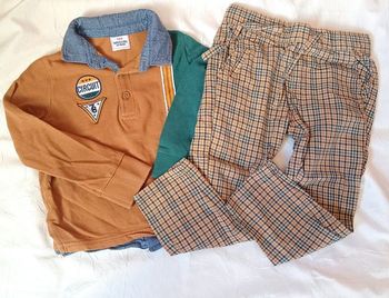 Lot ensemble vêtements garçon pantalon et t-shirt manches longues tao 3 ans 
