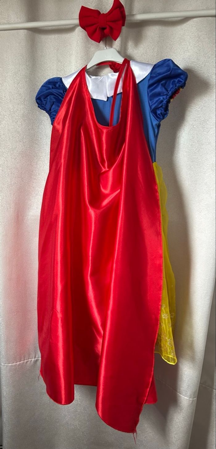 Cape et Robe de princesse Blanche neige 8-9 ans - photo numéro 3
