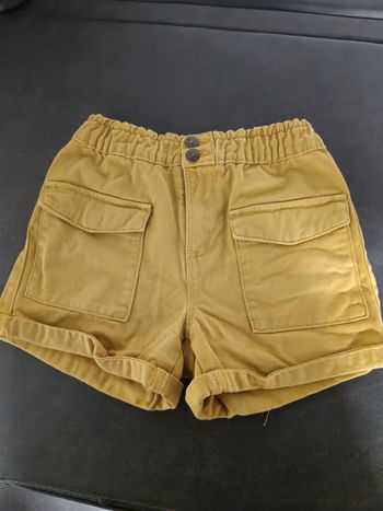 Short 8 ans tape a l'oeil