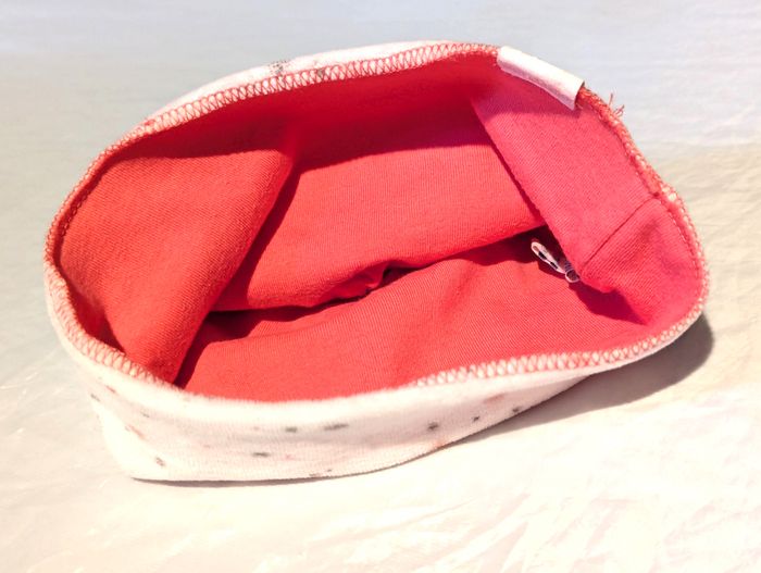 Bonnet Rose Minuscules Etoiles Grises Rouges Roses Vêtement Accessoire Petits Enfants Bébés - photo numéro 6