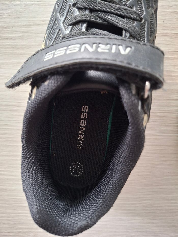 Basket airness noires 25 - photo numéro 5