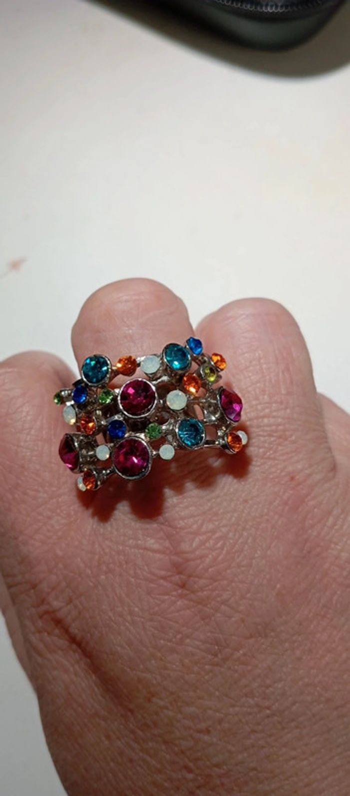 Bague multicolore strass réglable