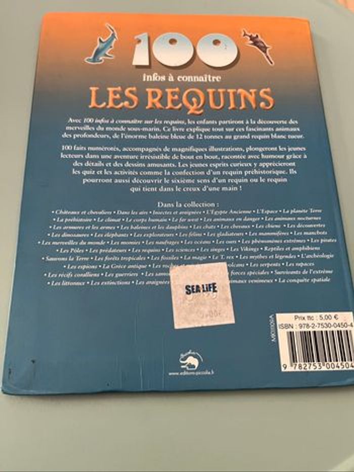 Livre 100 infos à connaître les requins - photo numéro 2