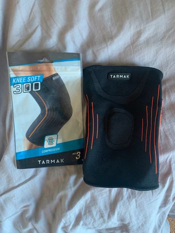 Genouillère de maintien compressif Tarmak T.3 parfait état