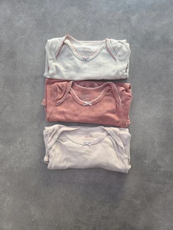 Lot 3 bodies bébé fille manche longue rose beige T36mois TBE kiabi