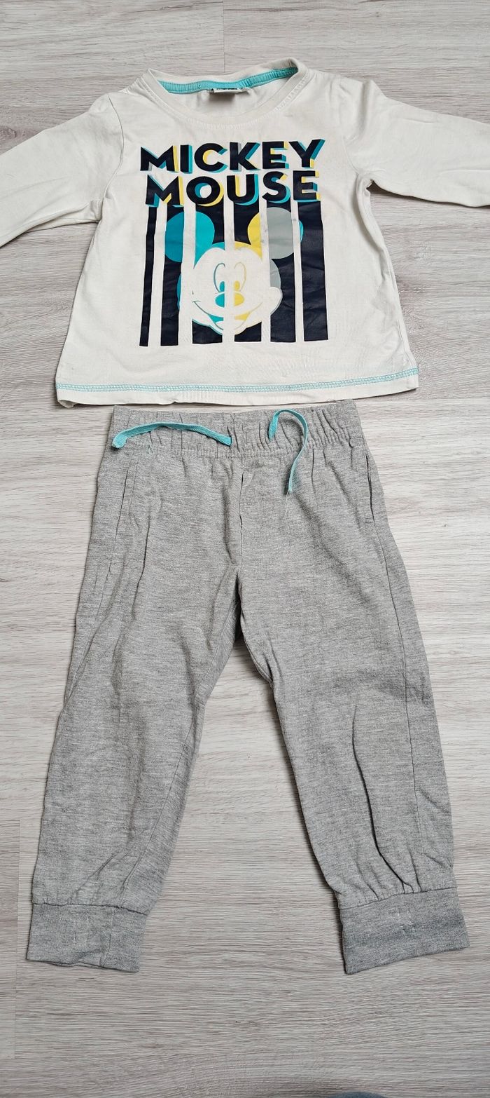 Lot de 4 pyjamas 2 ans Gémo Disney - photo numéro 3