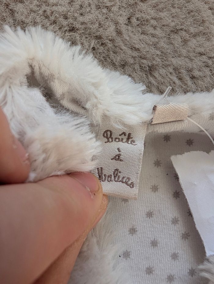 Gilet sans manches fourrure Boîte à Malices 12 mois – blanc crème – très bon état - photo numéro 3