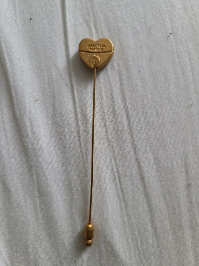 Broche pic épingle à chapeau   Agatha forme cœur avec sa pochette - photo numéro 6