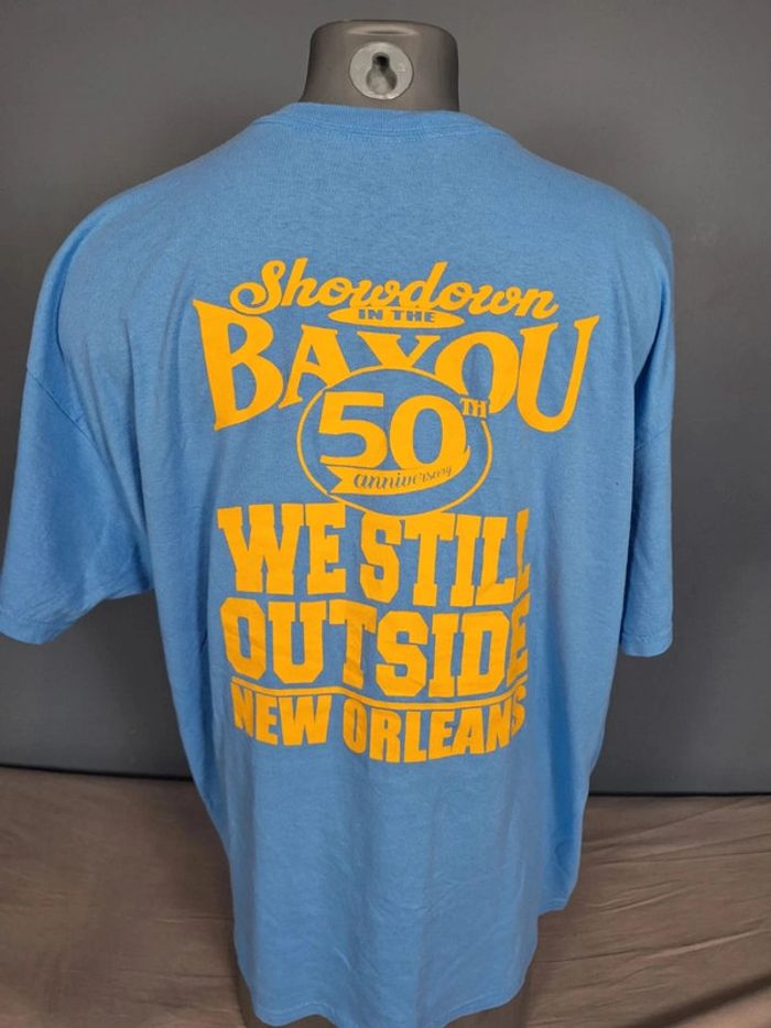 T-shirt imprimé gildan - Showdown in the Bayou – 50th Anniversary 2023 New Orleans (504) - photo numéro 5