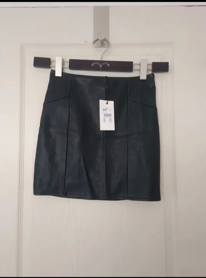 Neuf jolie jupe moulante en simili cuir femme Bik bok taille XS/34