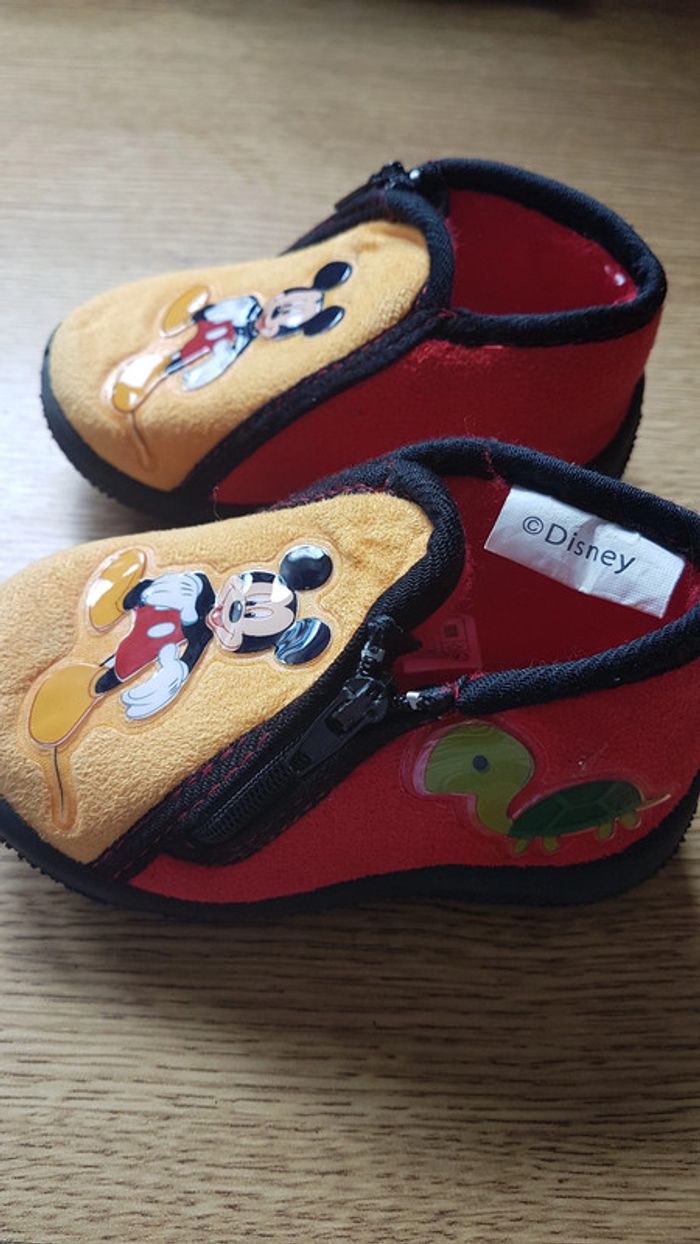 Chaussons Mickey - photo numéro 2