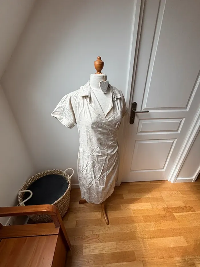 Sublime Robe portefeuille beige Max Mara Weekend – Taille 40 (FR) - photo numéro 2