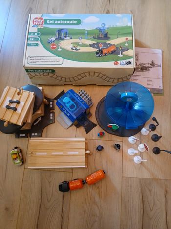 Set autoroute trains en bois