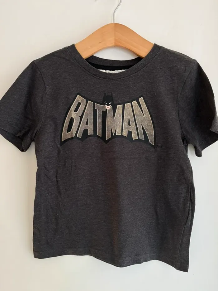 Tee shirt Batman HetM 5/6 ans