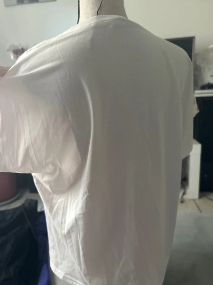 T-shirt fleuri mode ana - photo numéro 2