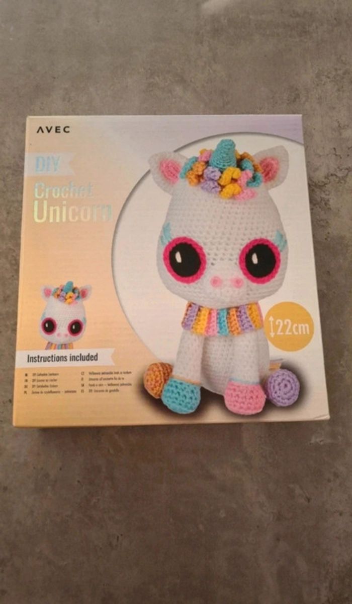 DIY Licorne au crochet NEUF