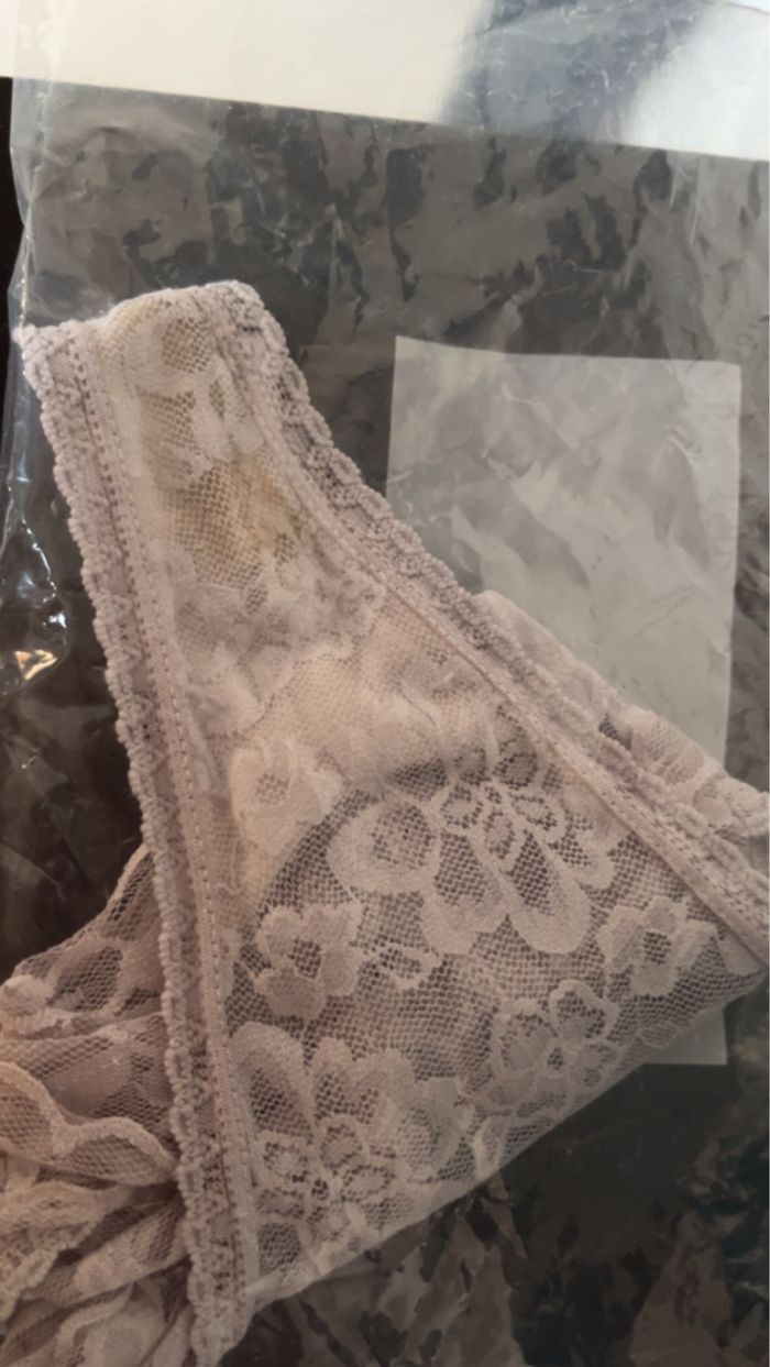 String dentelle femme - photo numéro 3