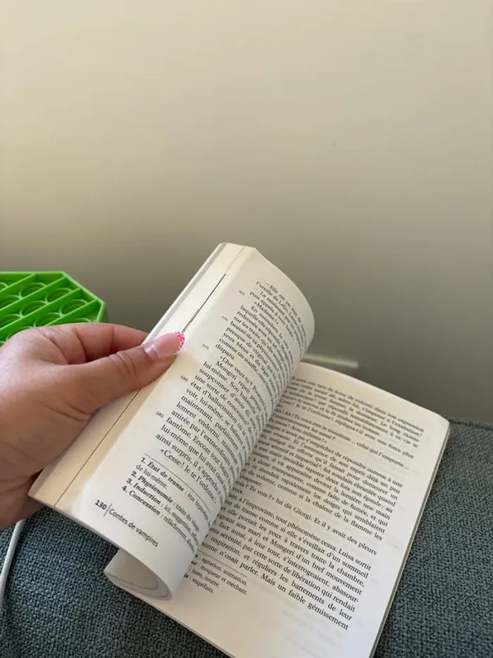 Livre contes de vampires - photo numéro 7