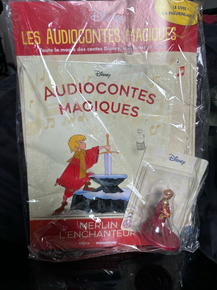 Figurine + Livre Merlin L'Enchanteur n 28 Les Audiocontes Magiques Disney Altaya