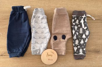 Lot jogging trois mois