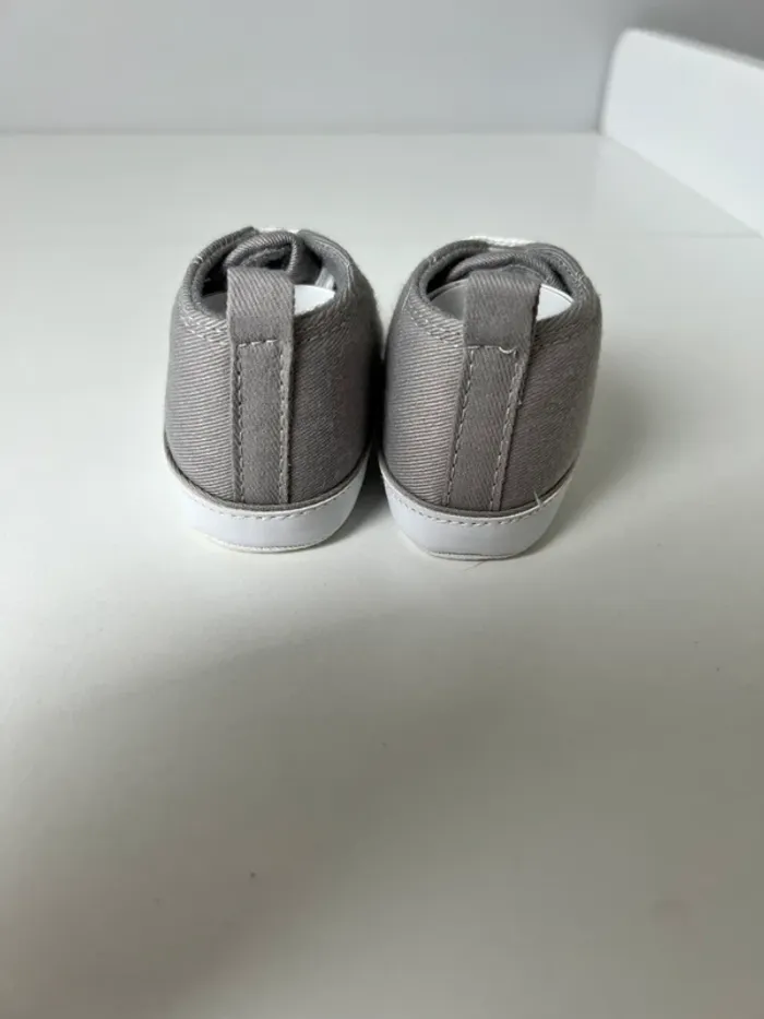 Chaussures bébé 6/9 mois - photo numéro 3