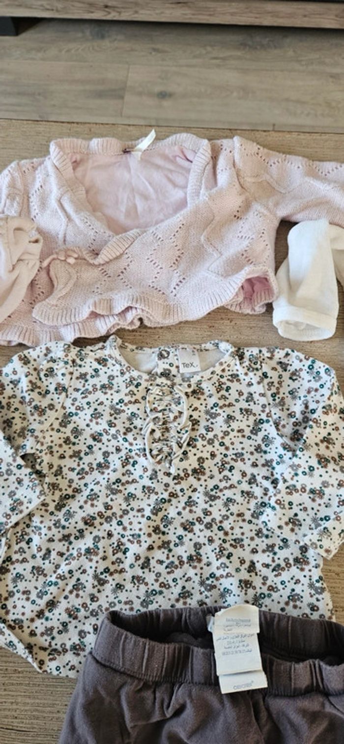 Lot de 10 vêtements d hiver, fille, taille 6 mois - photo numéro 5