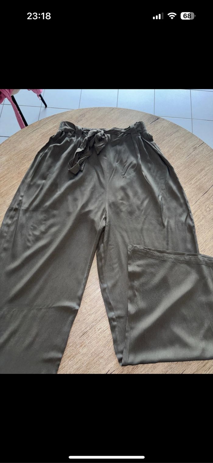 Pantalon à jambes larges