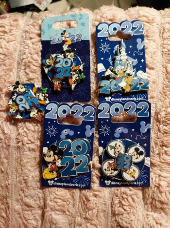 Pins Disney disneyland Paris 2022