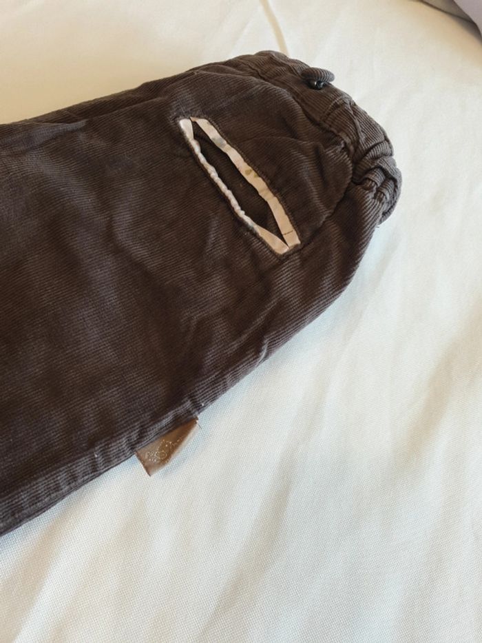 Lot pantalon 2 t-shirts - photo numéro 5