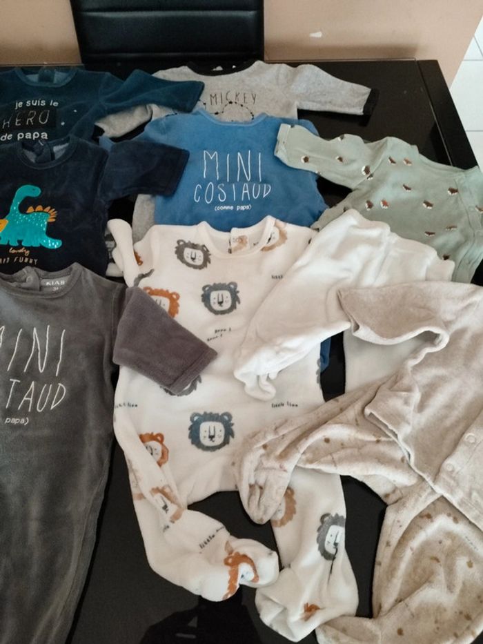 Lot pyjama velours / été 3 mois - photo numéro 3