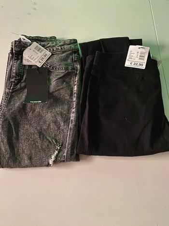 Lot 2 de pantalon tezenis taille M