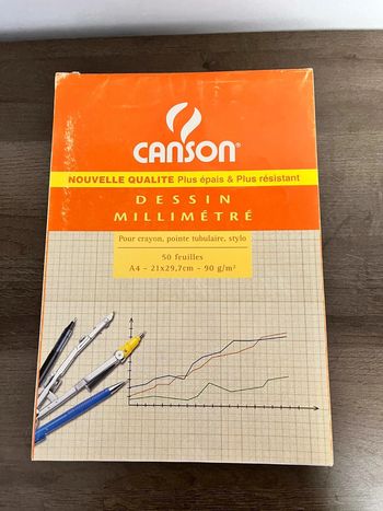 1 cahier de dessin millimétré