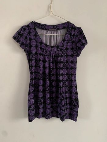T short à motif
