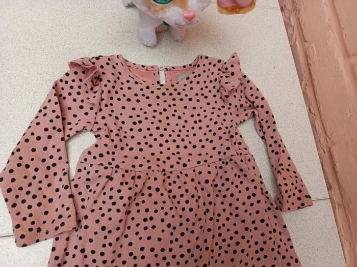 Robe longue manche  taille 18mois/2ans - photo numéro 2